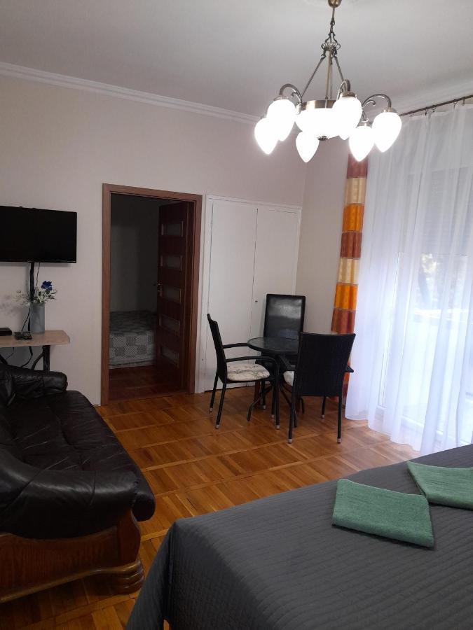 Zöld Sziget Apartmanlakás Eger Exterior foto