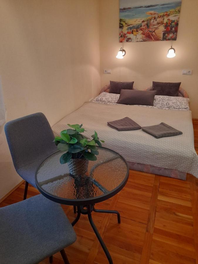 Zöld Sziget Apartmanlakás Eger Exterior foto