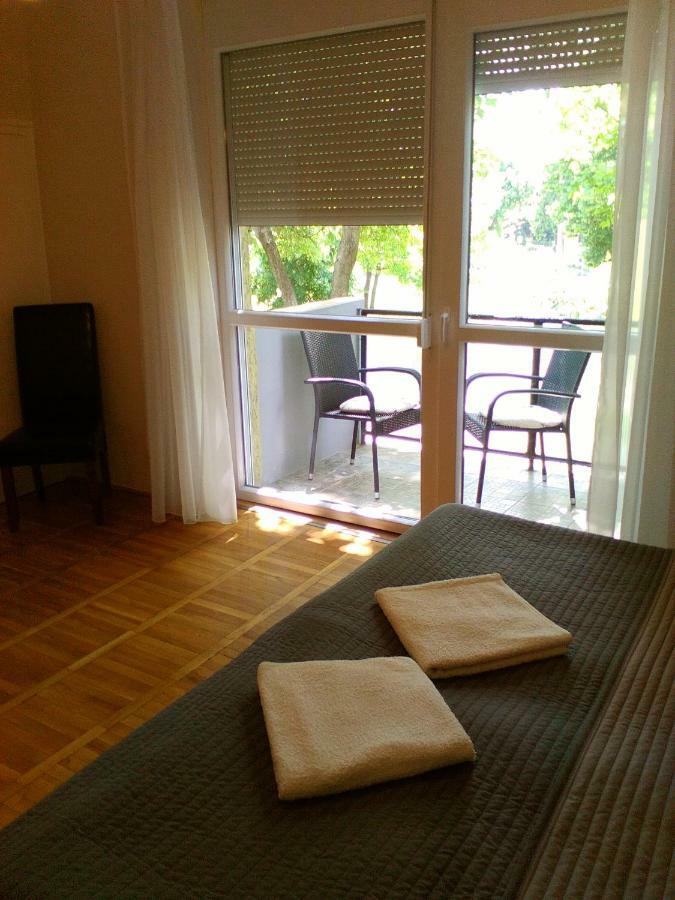 Zöld Sziget Apartmanlakás Eger Exterior foto